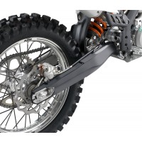 7720499410030_swingarm_protection_fitted