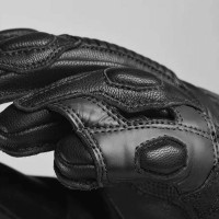 Thandor-Detail-Black-3